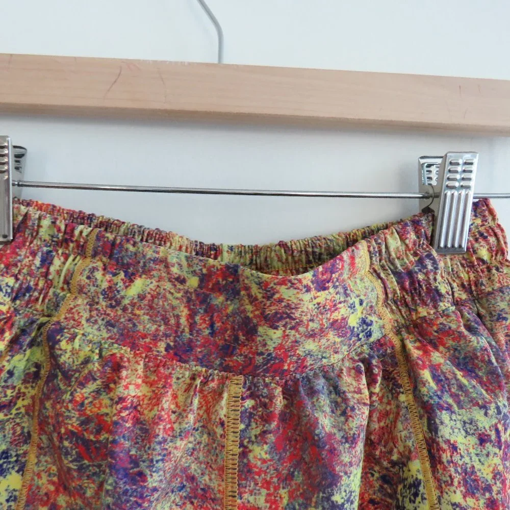 LULULEMON Seawheeze 2019 Hotty Hot Short 2.5" Multi Color - Size 6 - Picture 3 of 13